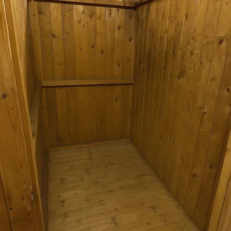 Floor Helsfyr